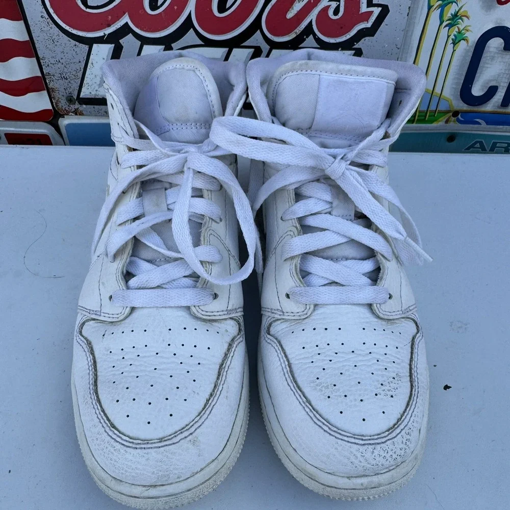 Size 5.5Y - Nike Air Jordan 1 Mid Boys White Athletic Shoes Sneakers‎ 554725-129